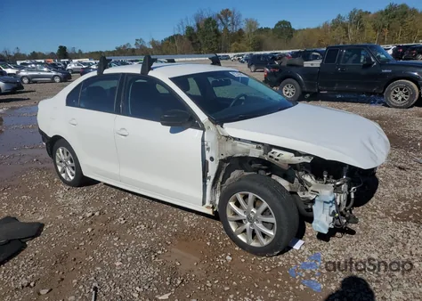 2015 Volkswagen Jetta Se z USA, uszkodzony, nr VIN 3VWD17AJ5FM252361